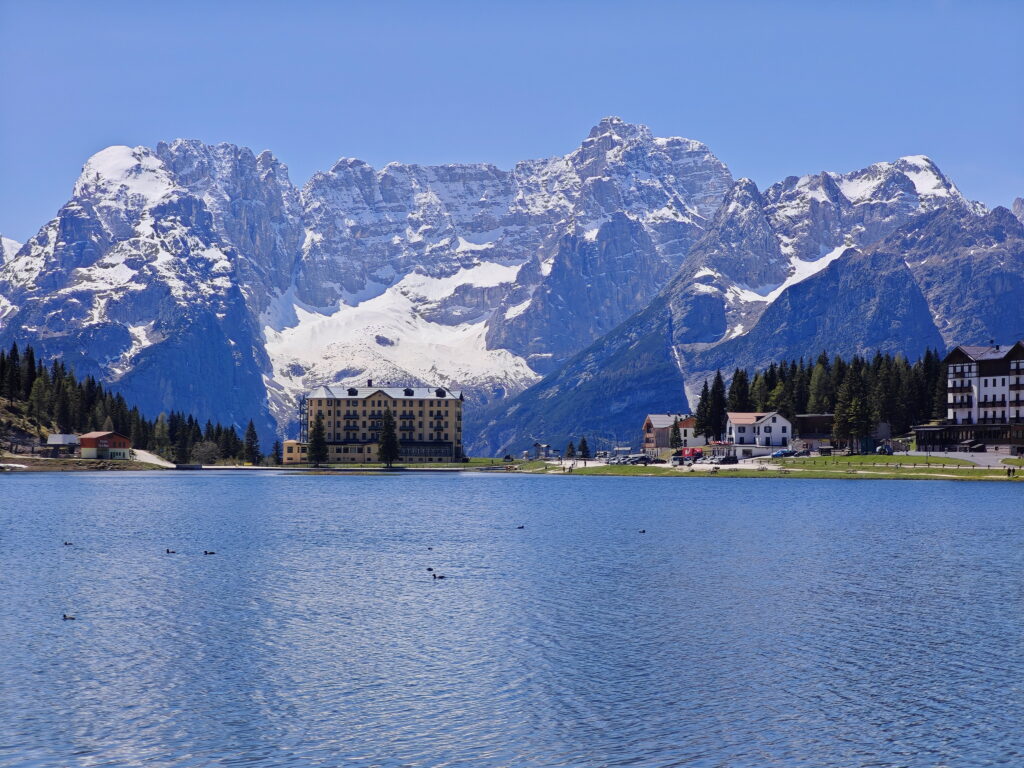Unwirkliche Dolomiten - am Misurinasee